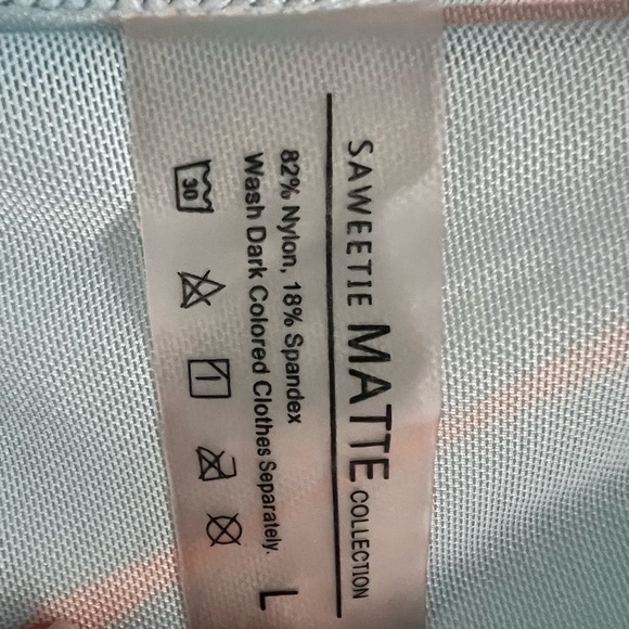 Blue Abstract  Sheer Cover-Up Size Large - Picture 6 of 9